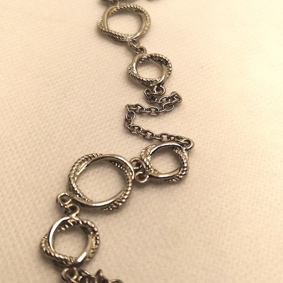 Vintage Silver tone statement necklace - Picture 2 of 4